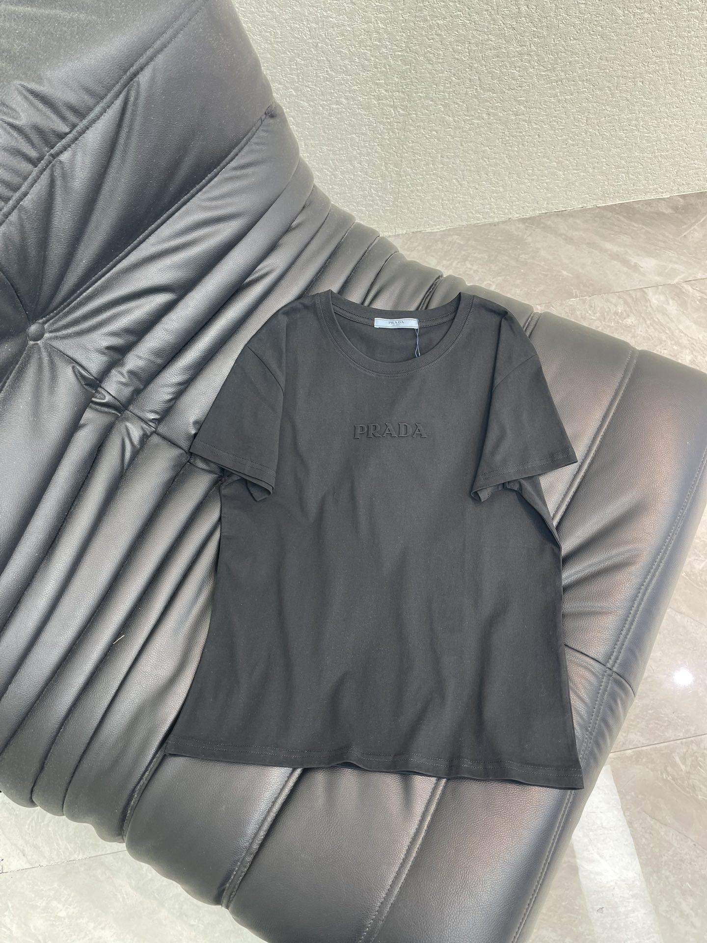 Women's short sleeves